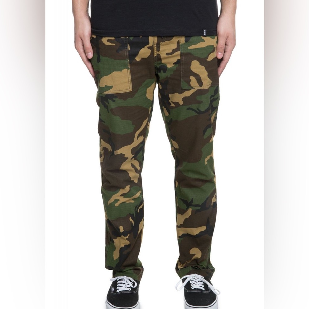 HUF Easy Pants in Woodland Camo